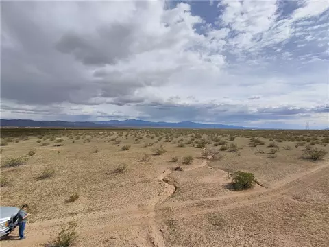 306-23 S 063 S Concho Rd, Golden Valley, AZ 86413