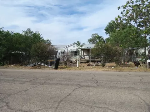 3707 E Bluebird Ln, Kingman, AZ 86409