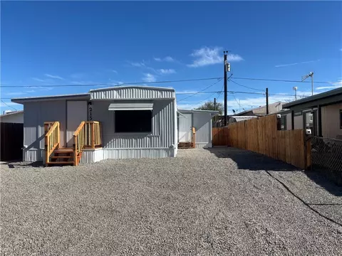 2150 Balboa Dr, Bullhead City, AZ 86442