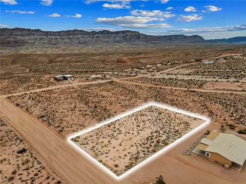 1260 E Moqui Ln, Meadview, AZ 86444