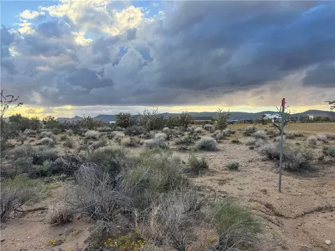 000 N Cordes Rd Parcel B, Golden Valley, AZ 86413