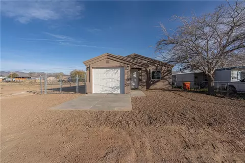 3179 E Leroy Ave, Kingman, AZ 86409