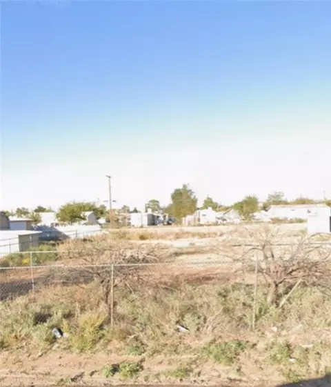3677 E Bluebird Ln, Kingman, AZ 86409