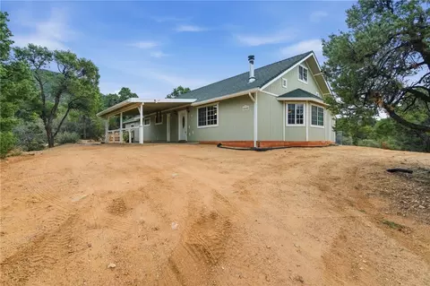 5640 E Blue Jay Rd, Kingman, AZ 86401