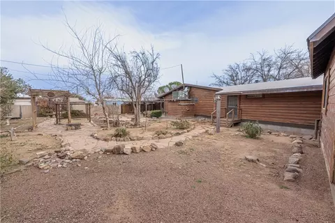 Exterior - 1405 E Devlin Ave, Kingman, AZ 86409 photo 9 of 11