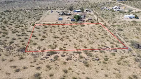 014 S Hassayampa Rd # L, Golden Valley, AZ 86413
