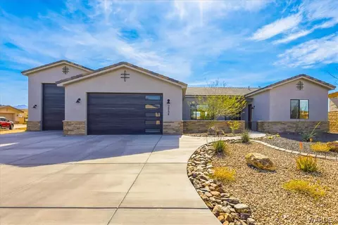 2998 Paddlewheel Cv, Bullhead City, AZ 86429