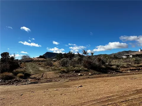 2190 E Greasewood Dr, Kingman, AZ 86409
