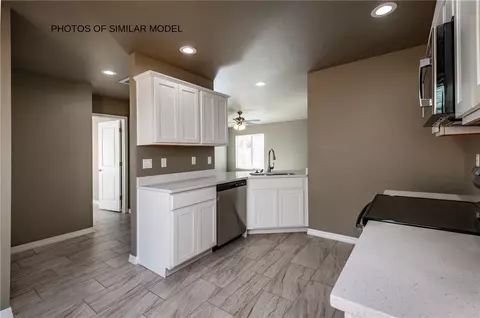 Entry Way - 3545 E Hearne Ave, Kingman, AZ 86409 photo 2 of 4
