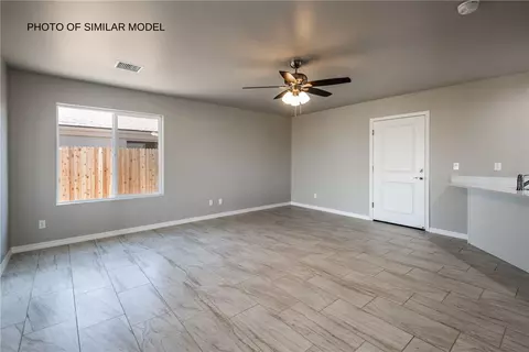 Living - 3549 E Hearne Ave, Kingman, AZ 86409 photo 2 of 2