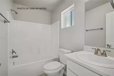 Bath - 3549 E Hearne Ave, Kingman, AZ 86409 photo 1 of 2