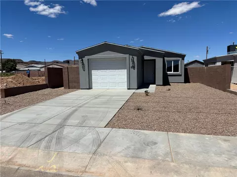 991 Berk Ave, Kingman, AZ 86409