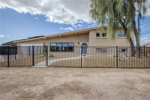 1745 Alta Vista Rd, Bullhead City, AZ 86442