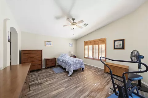 Bedroom - 3932 E Ames Ave, Kingman, AZ 86409 photo 3 of 4