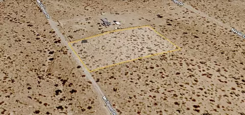 328-03 N 319 N Mt Tipton Dr, Dolan Springs, AZ 86441
