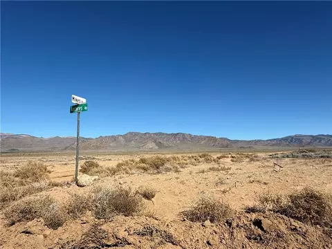 lot W2 334-05-068a, Kingman, AZ 86401