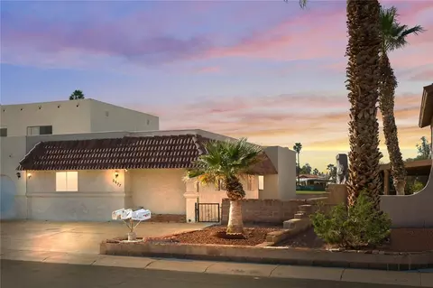 2677 Country Club Dr, Bullhead City, AZ 86442