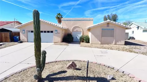 5741 S Sunrise Dr, Fort Mohave, AZ 86426