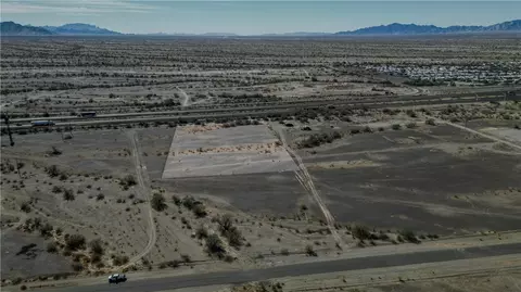 3205 E Mockingbird St, Quartzsite, AZ 85346 photo 7