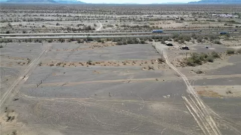 3205 E Mockingbird St, Quartzsite, AZ 85346 photo 17