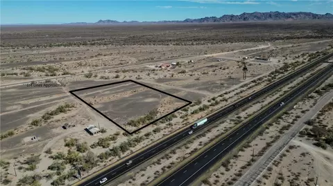 3205 E Mockingbird St, Quartzsite, AZ 85346 photo 3