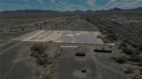 3205 E Mockingbird St, Quartzsite, AZ 85346 photo 8