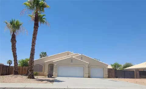 5119 S Amber Sands Dr, Fort Mohave, AZ 86426