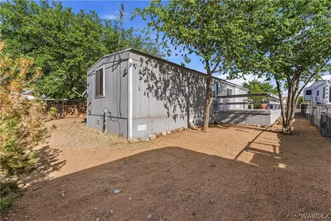 Exterior - 2490 E Suffock Ave, Kingman, AZ 86409 photo 3 of 4