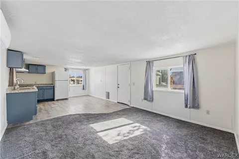 Living - 2490 E Suffock Ave, Kingman, AZ 86409 photo 1 of 2