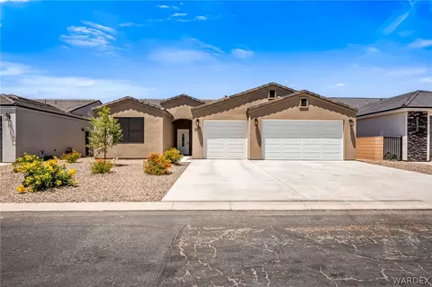 6093 S Lago Grande Dr, Fort Mohave, AZ 86426