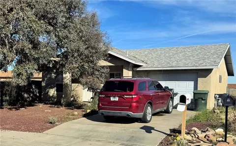 2617 Wickieup Ave, Kingman, AZ 86401