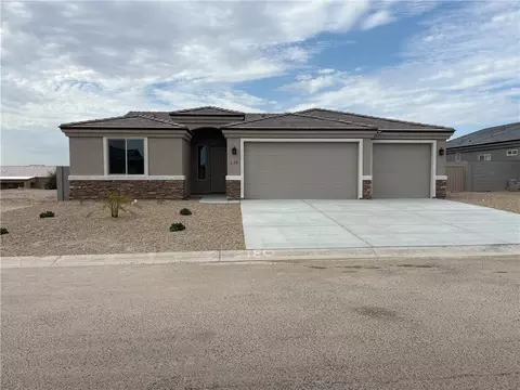 2180 E Twins Dr, Fort Mohave, AZ 86426