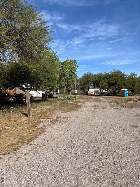 1701 E Laguna Rd, Mohave Valley, AZ 86440