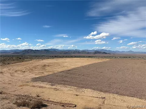 8054 E Darius Dr, Kingman, AZ 86401 photo 5