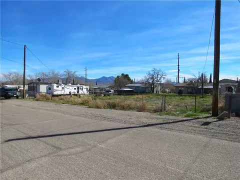 424 E Beverly Ave, Kingman, AZ 86409 photo 8