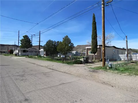 424 E Beverly Ave, Kingman, AZ 86409 photo 4