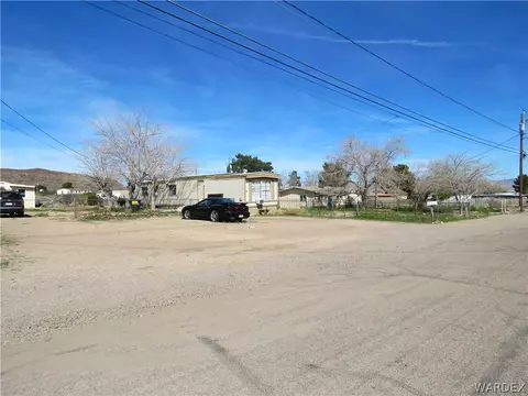 424 E Beverly Ave, Kingman, AZ 86409 photo 6