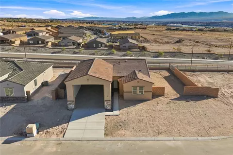 2770 Blueridge Ct, Bullhead City, AZ 86429