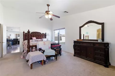Bedroom - 3977 E Packard Ave, Kingman, AZ 86409 photo 2 of 7