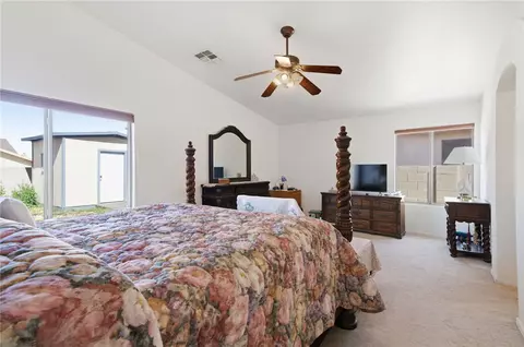 Bedroom - 3977 E Packard Ave, Kingman, AZ 86409 photo 1 of 7