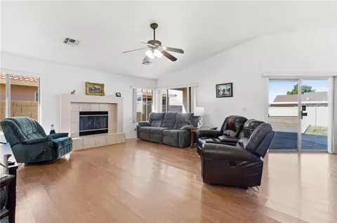 Living - 3977 E Packard Ave, Kingman, AZ 86409 photo 1 of 2