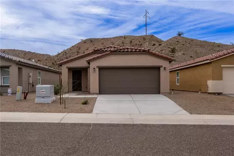 2478 Tapatio Dr, Bullhead City, AZ 86442
