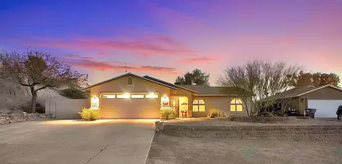 2411 E Arapaho Rd, Fort Mohave, AZ 86426