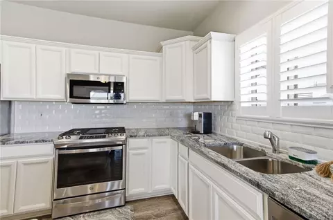 4686 E Old West Rd, Kingman, AZ 86401 photo 7