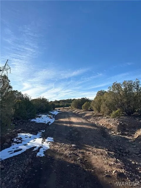 159 E Jackalope Way, Kingman, AZ 86401 photo 2