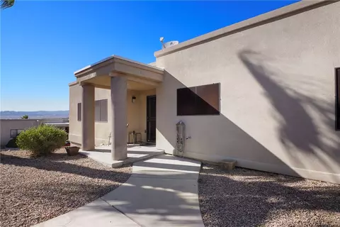 3360 W Landon Dr #6-106, Bullhead City, AZ 86429