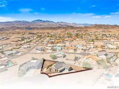 3539 Sunriver Ct, Bullhead City, AZ 86429