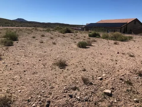 2157 Viper Dr, Kingman, AZ 86401