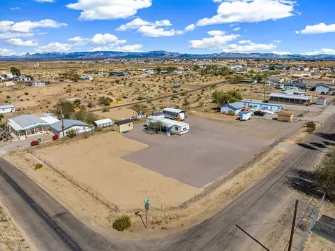 4757 E Cove Dr, Topock, AZ 86436