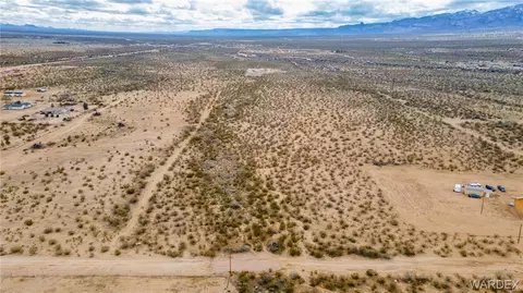 0 W Redwall Dr, Golden Valley, AZ 86413
